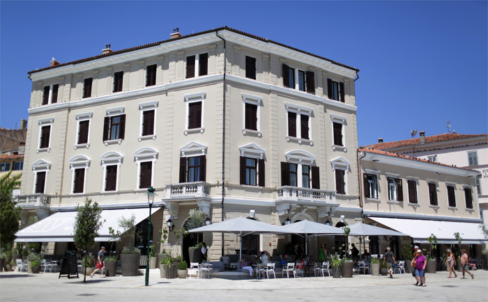 Das Hotel "Adriatic" von außen. &copy; Hotel Adriatic / Maistra