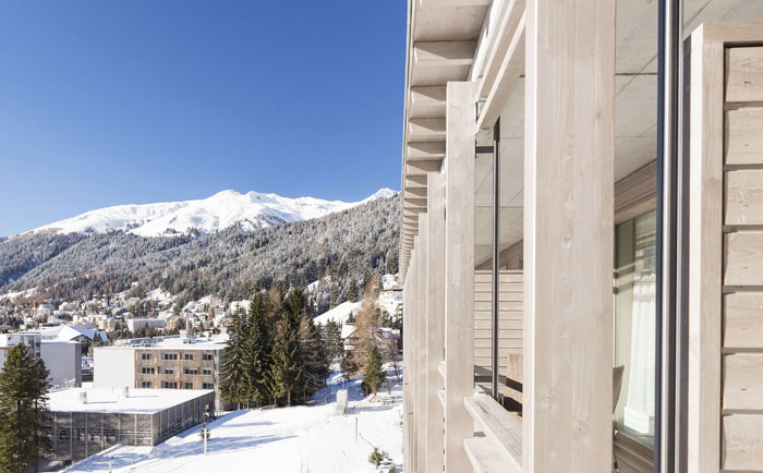 Blick vom Balkon &copy; AMERON Swiss Mountain Hotel Davos