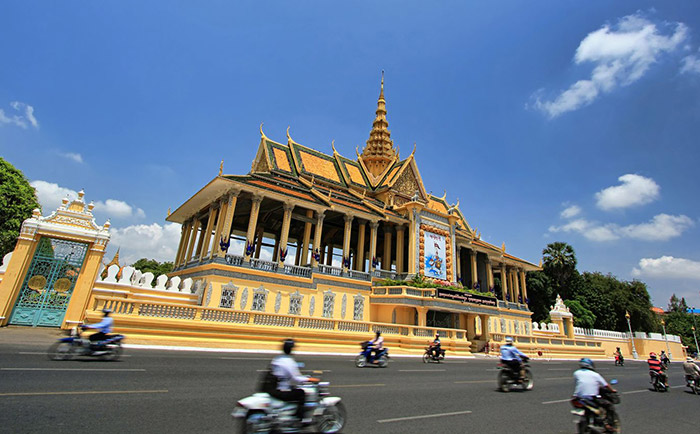 Phnom Penh. &copy; Emirates