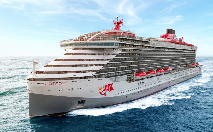 Die 2020 übernommene Scarlet Lady ist das erste Schiff von Virgin Voyages. &copy; Virgin Voyages