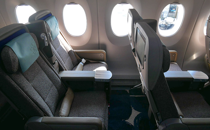 Viel Platz und Komfort in der Premium Economy Class. © Martin Metzenbauer Viel Platz und Komfort in der Premium Economy Class. © Martin Metzenbauer
