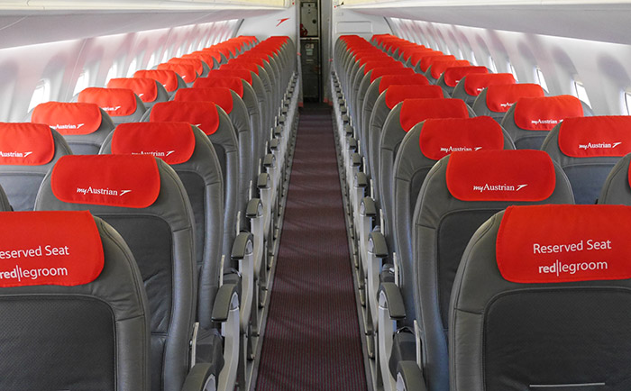 Keine unbeliebten Mittelsitze an Bord der Embraer 195. © Martin Metzenbauer Keine unbeliebten Mittelsitze an Bord der Embraer 195. © Martin Metzenbauer
