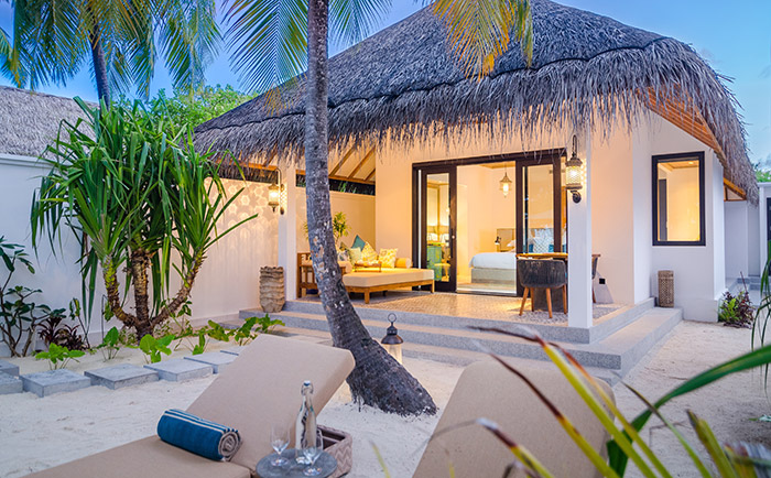 Eine Beach Villa. &copy; Finolhu, Baa Atoll