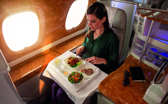 Bequem Reisen in der Emirates Business Class. &copy; Emirates