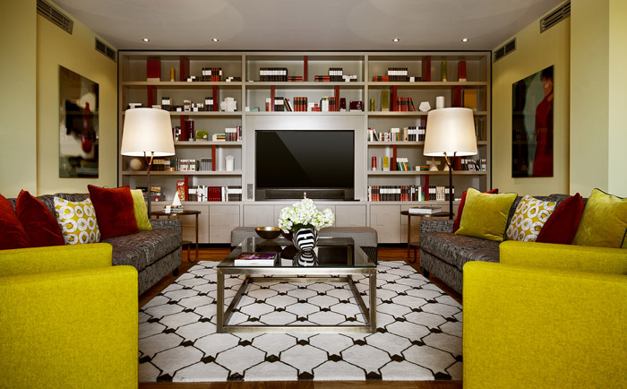 Das Wohnzimmer der "Bebel Suite". © Hotel de Rome / Rocco Forte Hotels Das Wohnzimmer der "Bebel Suite". © Hotel de Rome / Rocco Forte Hotels