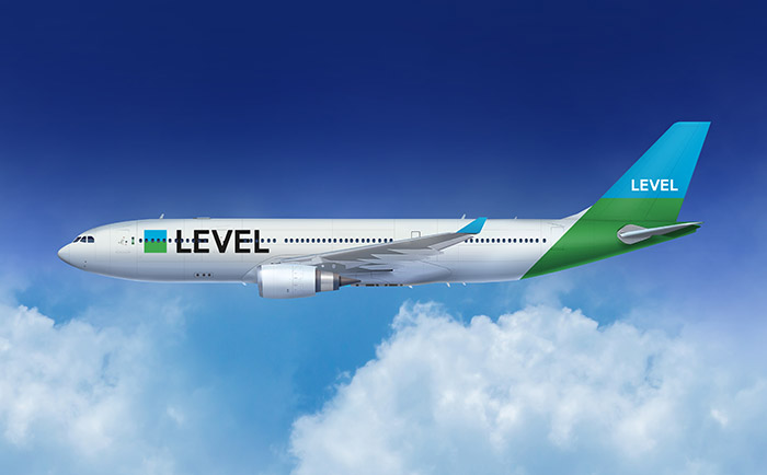 Airbus A330-200 in den Farben von Level. &copy; IAG