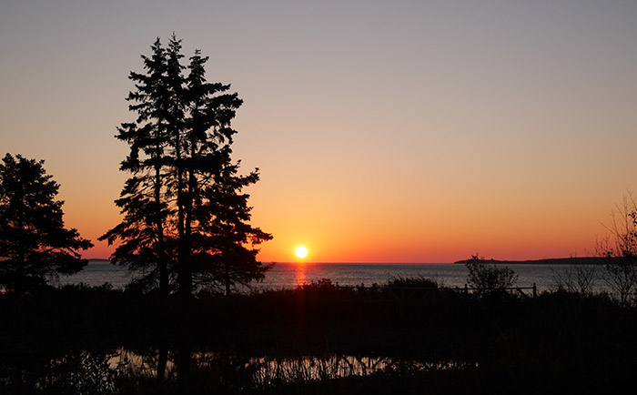 Sonnenaufgang über der South Shore. &copy; Martin Metzenbauer