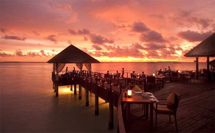 Restaurant &copy; The Sun Siyam Iru Fushi