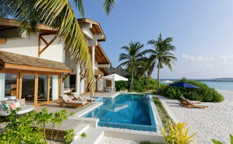 Hier lässt es sich aushalten: Presidential Beech Villa. &copy; Emerald Faarufushi Resort & Spa