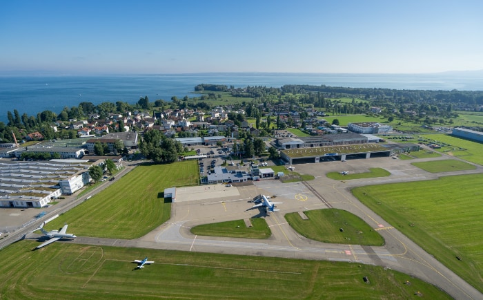 Der Flughafen St. Gallen-Altenrhein aus der Luft. &copy; People's / Tino Dietsche