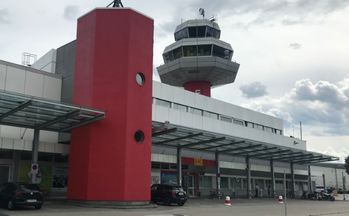 Der Flughafen Klagenfurt  &copy; ReiseInsider
