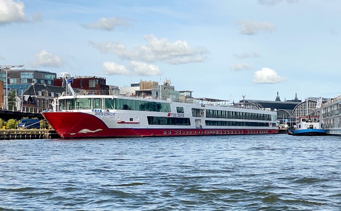 Die "Rhein Symphonie" ist knapp 132 Meter lang. &copy; ReiseInsider