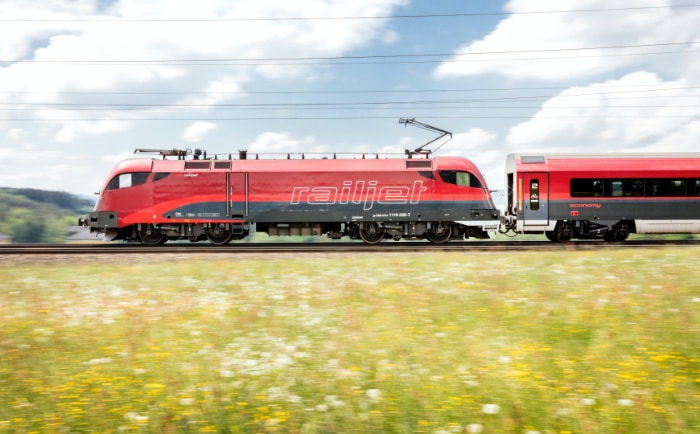 Rund um Pfingsten werden wieder mehr Menschen mit der Bahn unterwegs sein. &copy; ÖBB / Harald Eisenberger