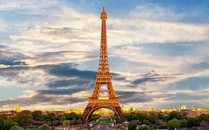 Vorerst kann man bis Anfang März nach Paris starten. &copy; Pixabay