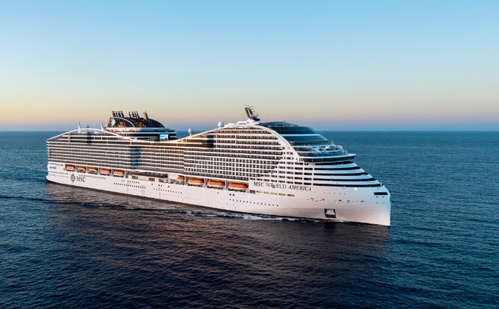 Auch von außen außergewöhnlich: MSC World America. &copy; MSC Cruises