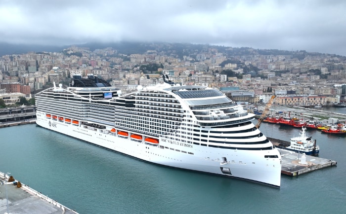 Die futuristische MSC World Europa im Hafen von Genua. &copy; MSC Cruises