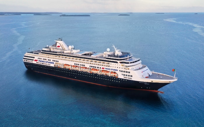 Die Vasco da Gama bietet lediglich 1.000 Passagieren Platz. &copy; nicko cruises Schiffsreisen GmbH