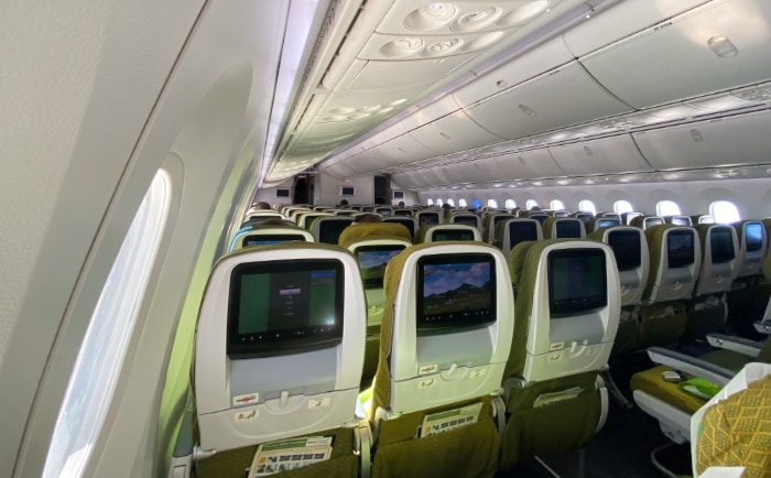 Komfortable Economy Class in der Boeing 787 von Ethiopian Airlines. &copy; ReiseInsider