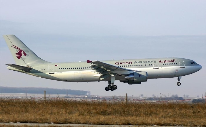 Airbus A300-600 im Anflug auf den Flughafen Wien im Jahr 2004. &copy; Martin Metzenbauer
