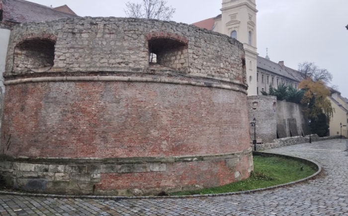 Reste der mittelalterlichen Stadtmauer. &copy; Martin Dichler