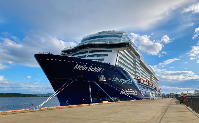 Die Mein Schiff 7 ist zweifellos eine elegante Erscheinung. &copy; Alexandra Eisler