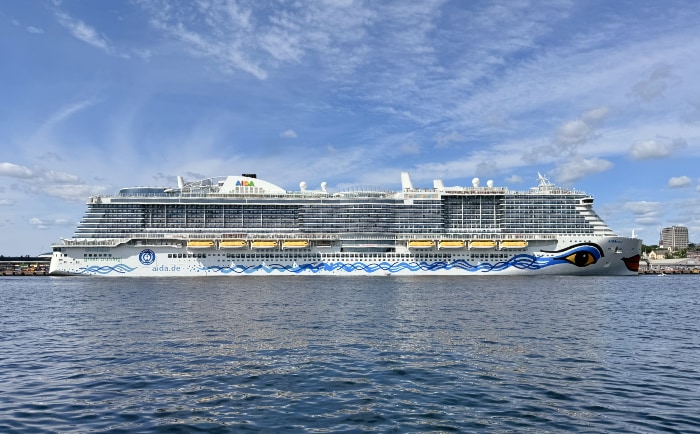 Die Aida Nova ist 337 Meter lang. &copy; ReiseInsider