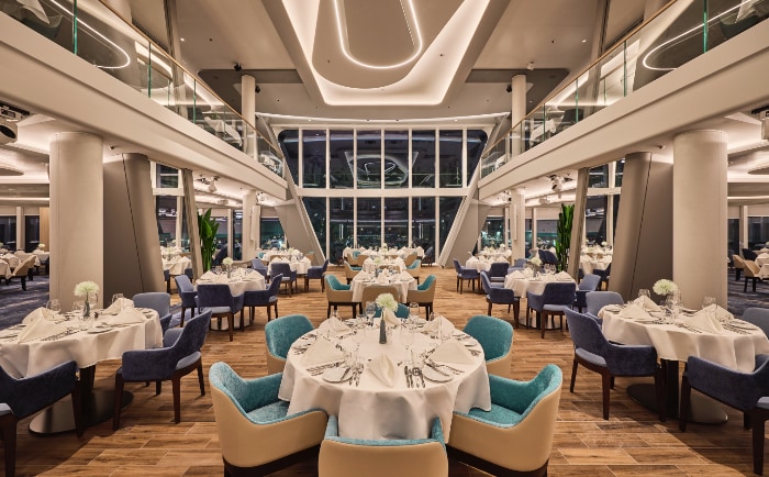 Das Hauptrestaurant Atlantik. &copy; TUI Cruises