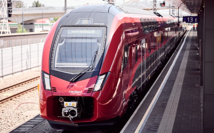 Der doppelstöckige Railjet aus dem Hause Stadler. &copy; ÖBB / Marek Knopp