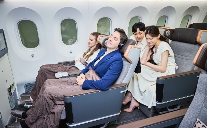 Die Sitze können recht großzügig nach hinten geneigt werden. &copy; ReiseInsider