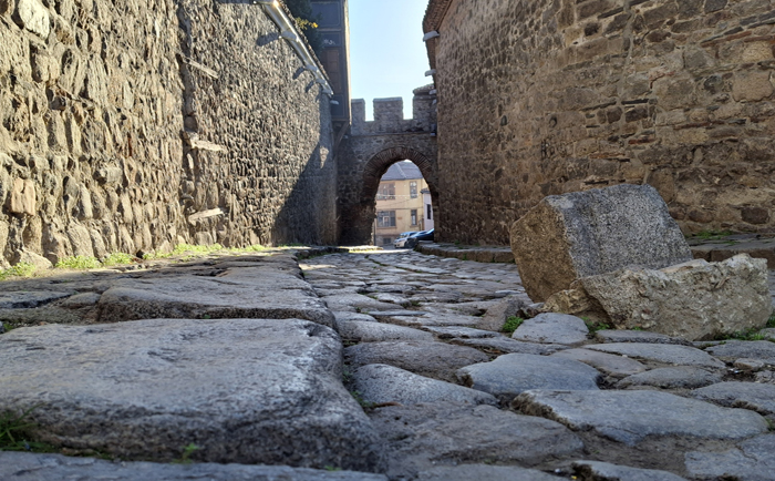 Das Stadttor Hisar Kapia. &copy; Martin Dichler