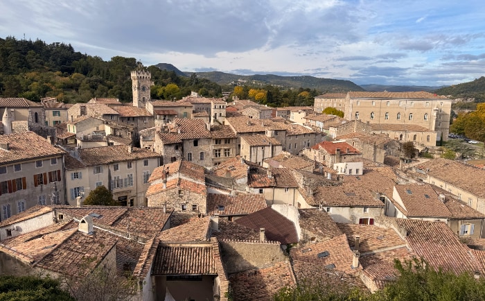 Das wunderschöne Städtchen Viviers - ein Highlight der Flussreise. © ReiseInsider Das wunderschöne Städtchen Viviers - ein Highlight der Flussreise. © ReiseInsider