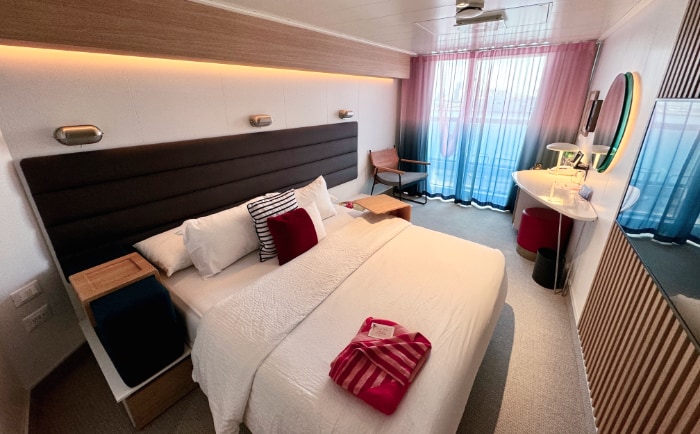 Geradliniges Design in der Sea Terrace Balkonkabine. &copy; ReiseInsider