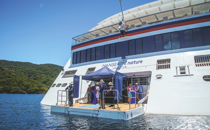 Marina am Heck der Hanseatic Inspiration. © Hapag-Lloyd Cruises Marina am Heck der Hanseatic Inspiration. © Hapag-Lloyd Cruises