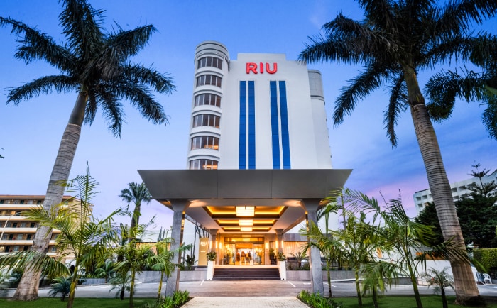 Vorfahrt zum RIU Palace Nautilus. &copy; Riu Hotels & Resorts