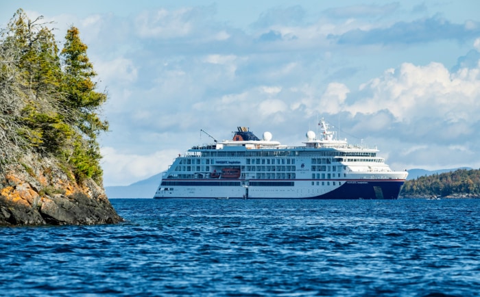 Die Hanseatic Inspiration ist eines von drei Expeditionsschiffen von Hapag-Lloyd Cruises. &copy; Hapag-Lloyd Cruises