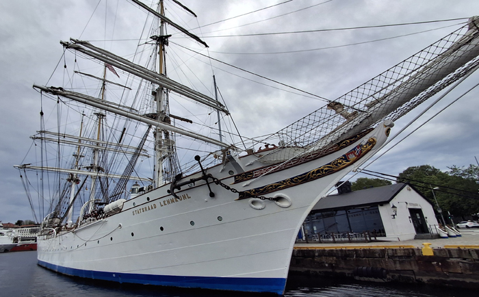 Die Statsraad Lehmkuhl lässt wohl die Herzen vieler Schiffsbegeisterer höher schlagen. © Martin Dichler Die Statsraad Lehmkuhl lässt wohl die Herzen vieler Schiffsbegeisterer höher schlagen. © Martin Dichler