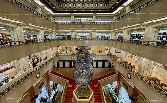 Das klassische Mitsukoshi-Kaufhaus in Nihonbashi. © ReiseInsider Das klassische Mitsukoshi-Kaufhaus in Nihonbashi. © ReiseInsider