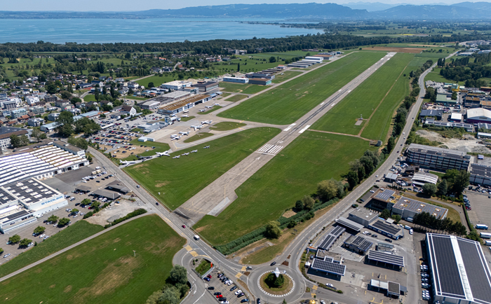 Der geschichtsträchtige Airport feiert seinen hundertsten Geburtstag. © People's Group Der geschichtsträchtige Airport feiert seinen hundertsten Geburtstag. © People's Group