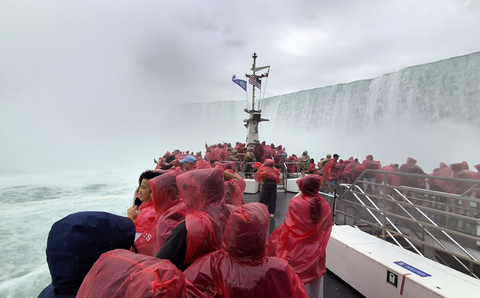 Niagara-Boattour - ein spektakuläres (und nasses) Erlebnis. © Martin Dichler Niagara-Boattour - ein spektakuläres (und nasses) Erlebnis. © Martin Dichler