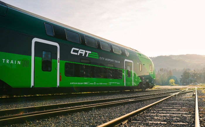 Der neue KISS von Stadler Rail im charakteristischen Grün © CAT / Hammerschmid Der neue KISS von Stadler Rail im charakteristischen Grün © CAT / Hammerschmid