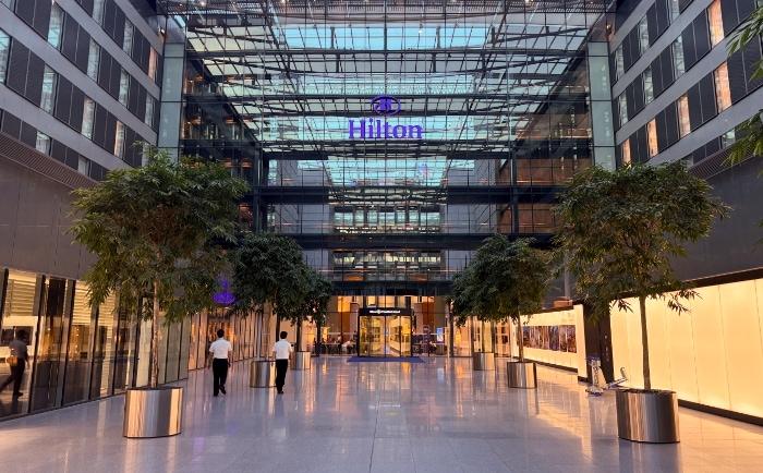 Der riesige Eingangsbereich zum Hilton. © ReiseInsider Der riesige Eingangsbereich zum Hilton. © ReiseInsider